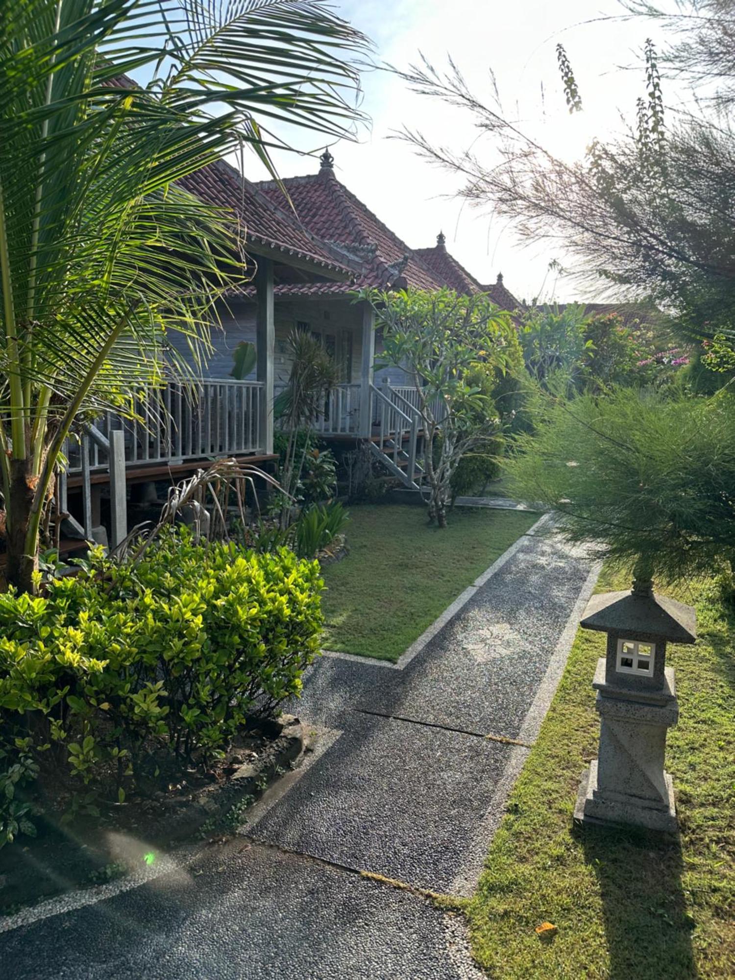 The Niti Hut'S Lembongan Hotel Exterior photo