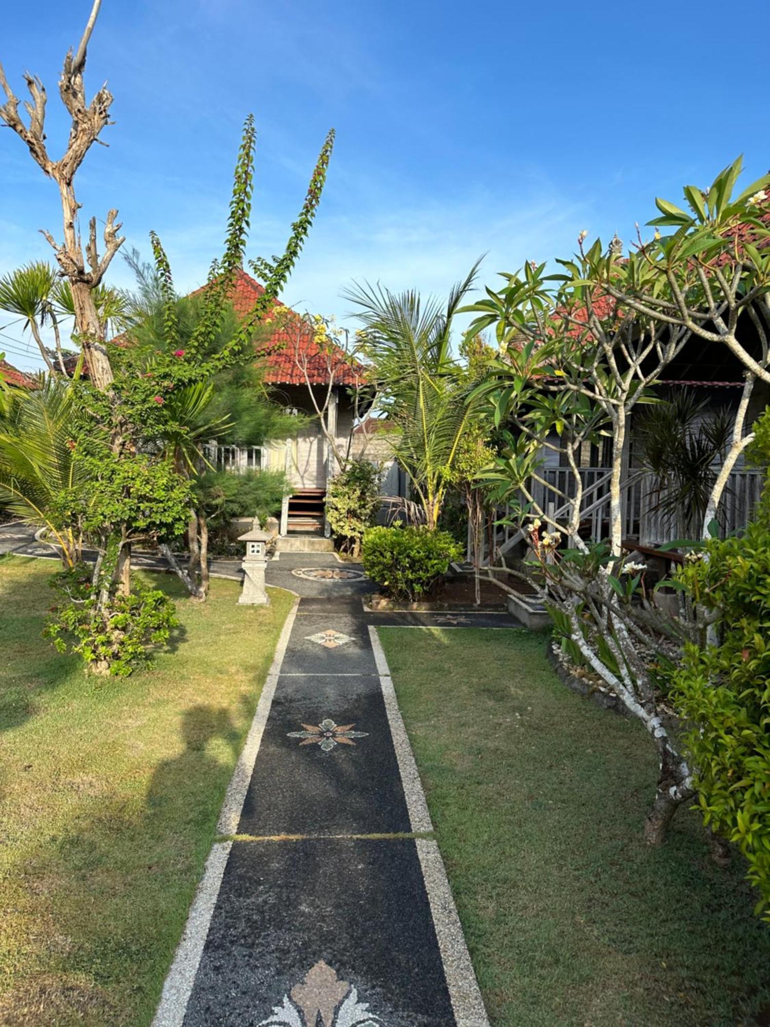 The Niti Hut'S Lembongan Hotel Exterior photo
